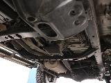 堅牢なラダーフレームにフルタイム４ＷＤ！足回り防錆処理も承ります！