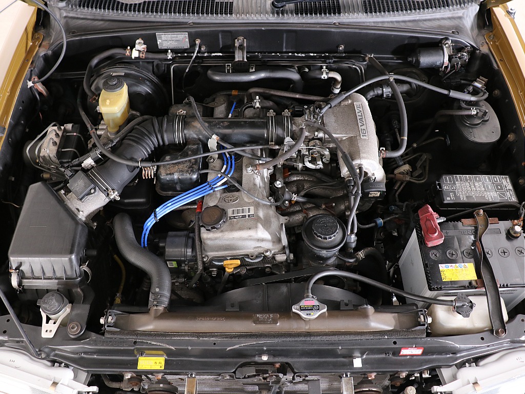 ２７００ｃｃの３ＲＺエンジン！耐久性に定評がございます！