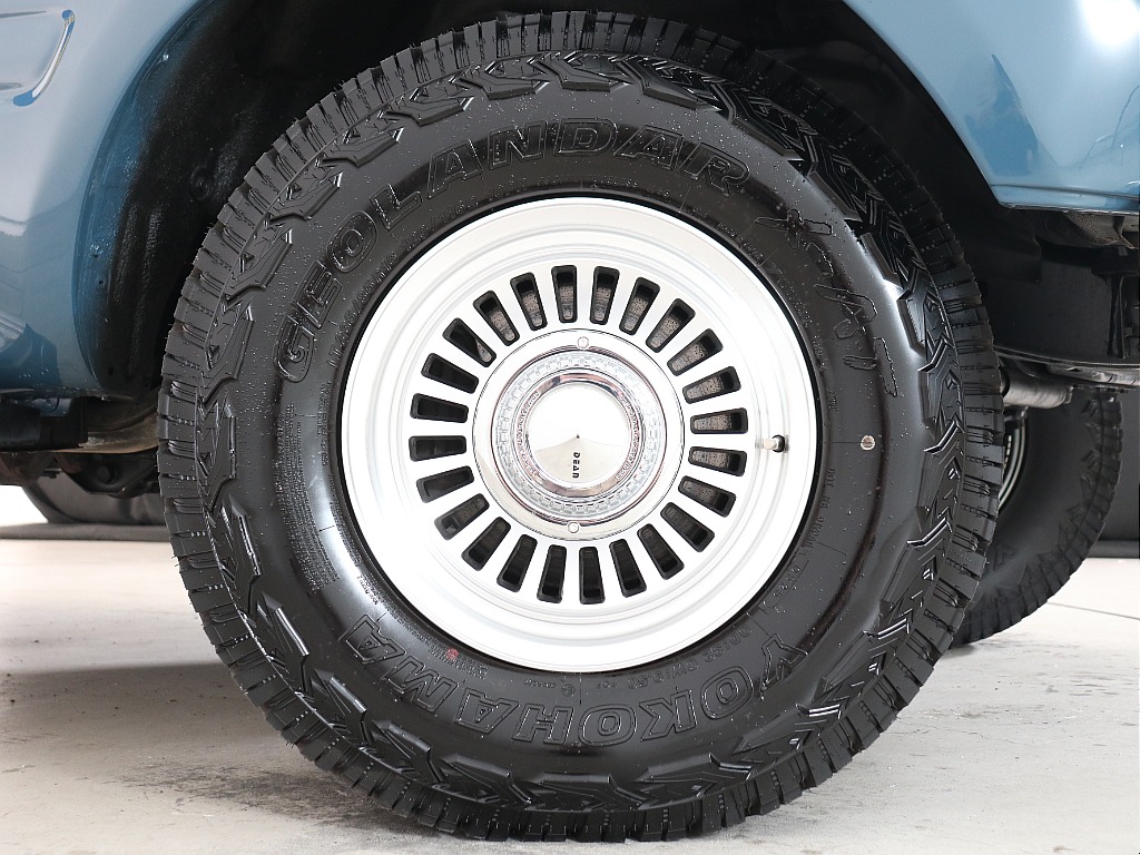 新品DEANカルフォルニア＆新品ジオランダーX-ATタイヤ！メッキがいい差し色になってます♪
