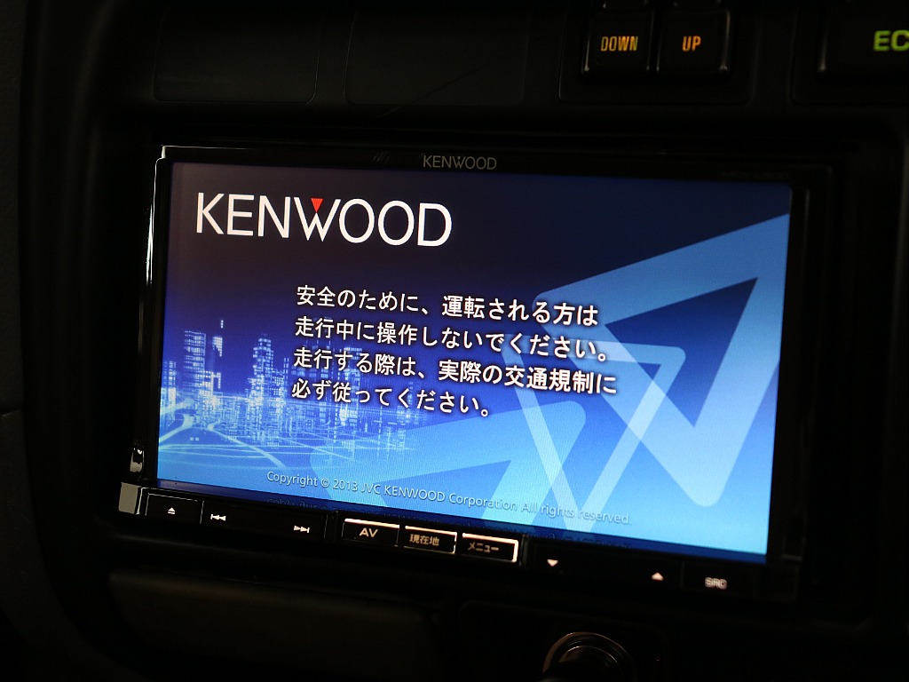 ケンウッド7インチナビ装備！