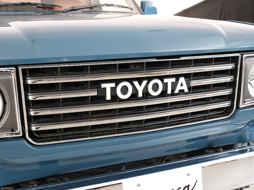 横文字TOYOTAグリル！