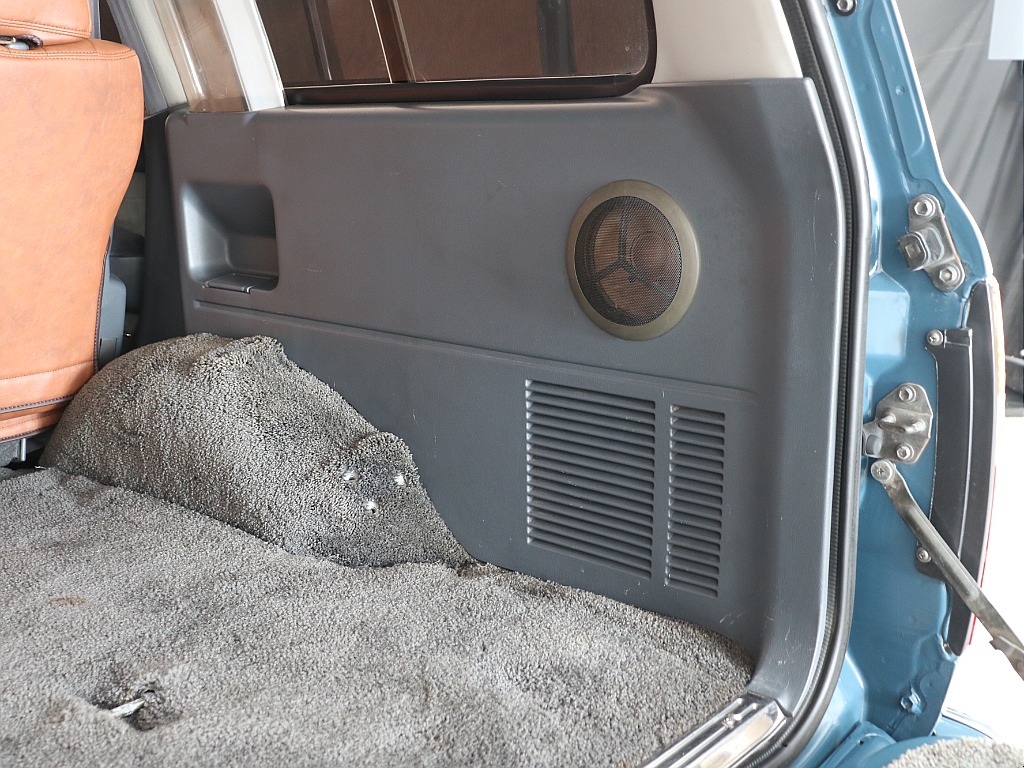 ラゲッジスペース右！