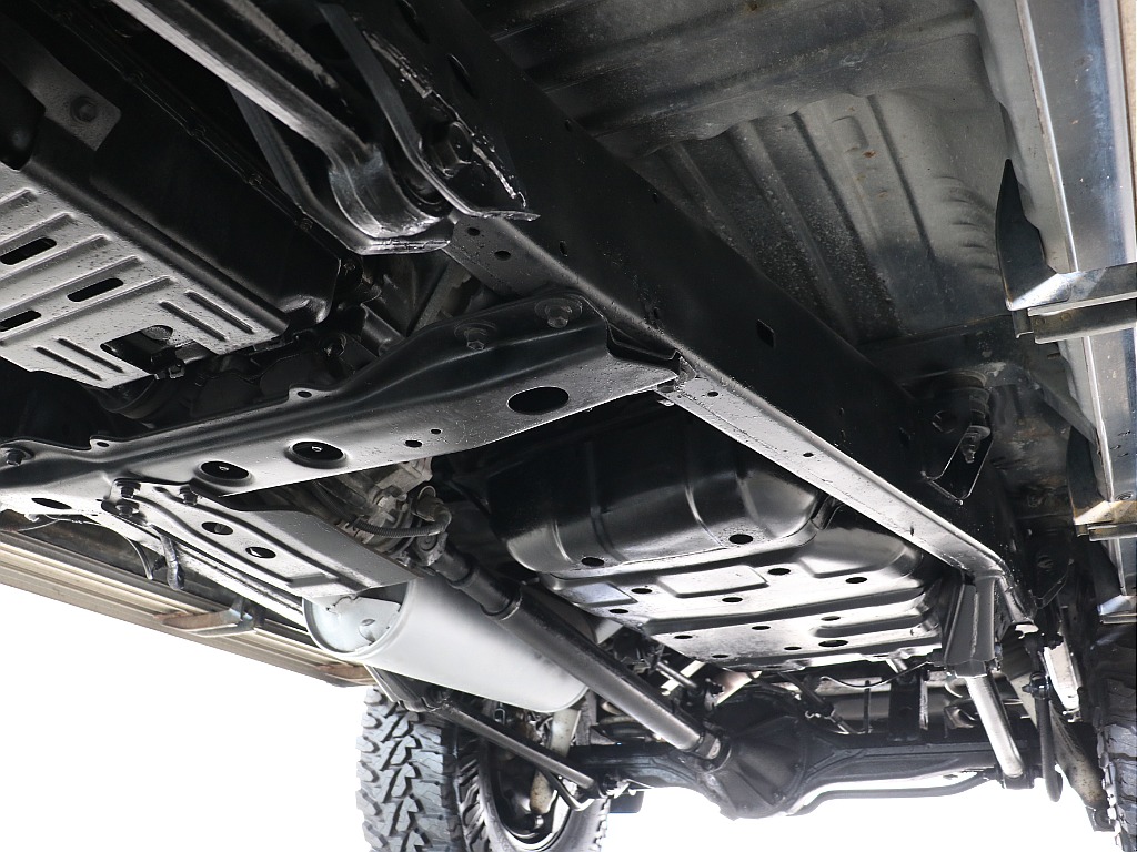 堅牢なラダーフレーム！しっかりとした状態を維持！