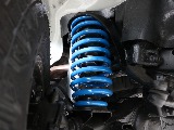 オリジナル2インチリフトアップコイルにオリジナルショックアブソーバーで一新しております！
