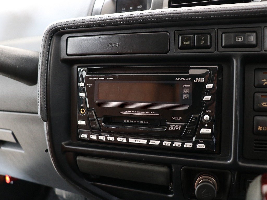 最新型のナビへの交換も承ります！お気軽にご相談ください♪