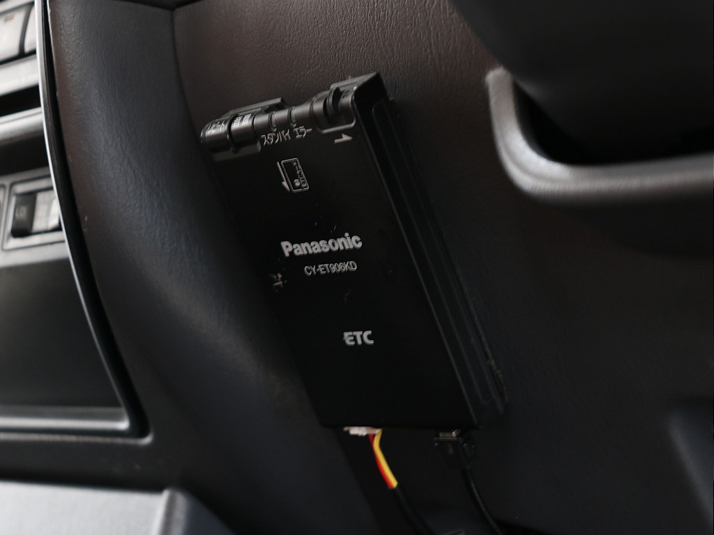 高速道路の運転に活躍のETC車載器も既に搭載済みです！