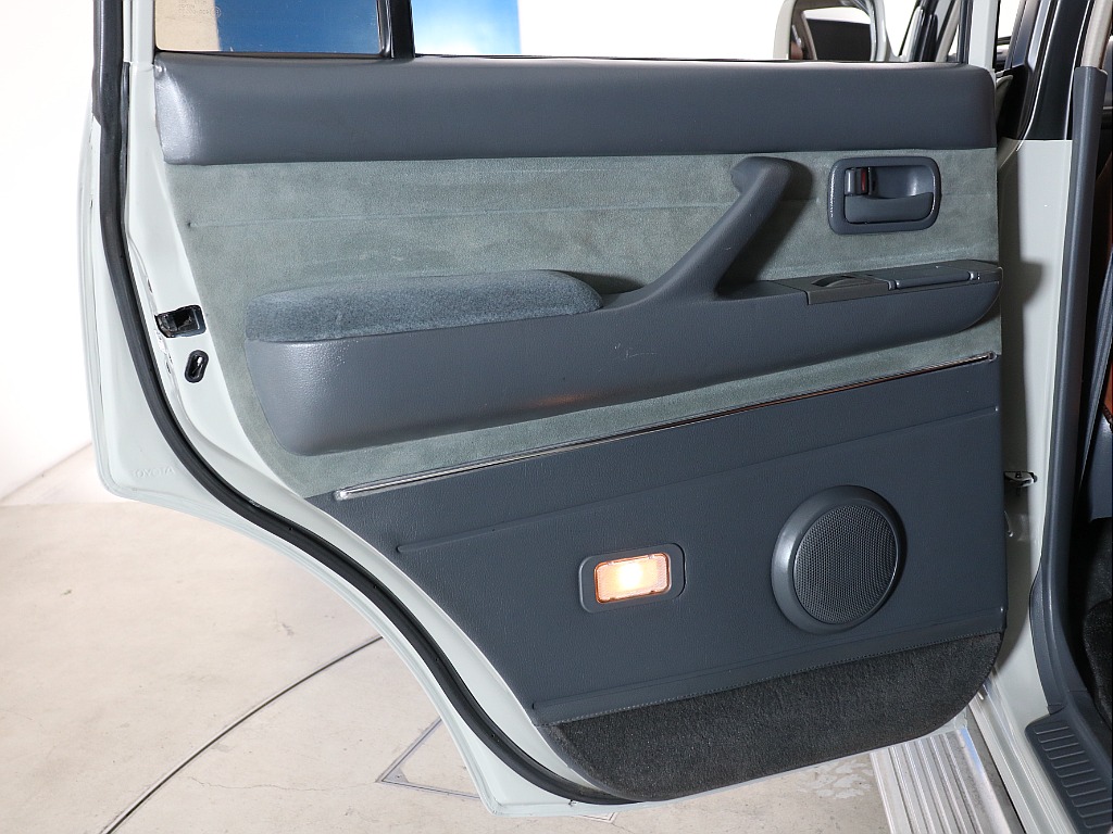 左後ろドアリム！