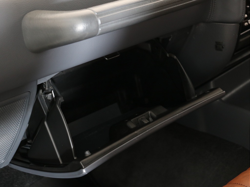 グローブボックス！