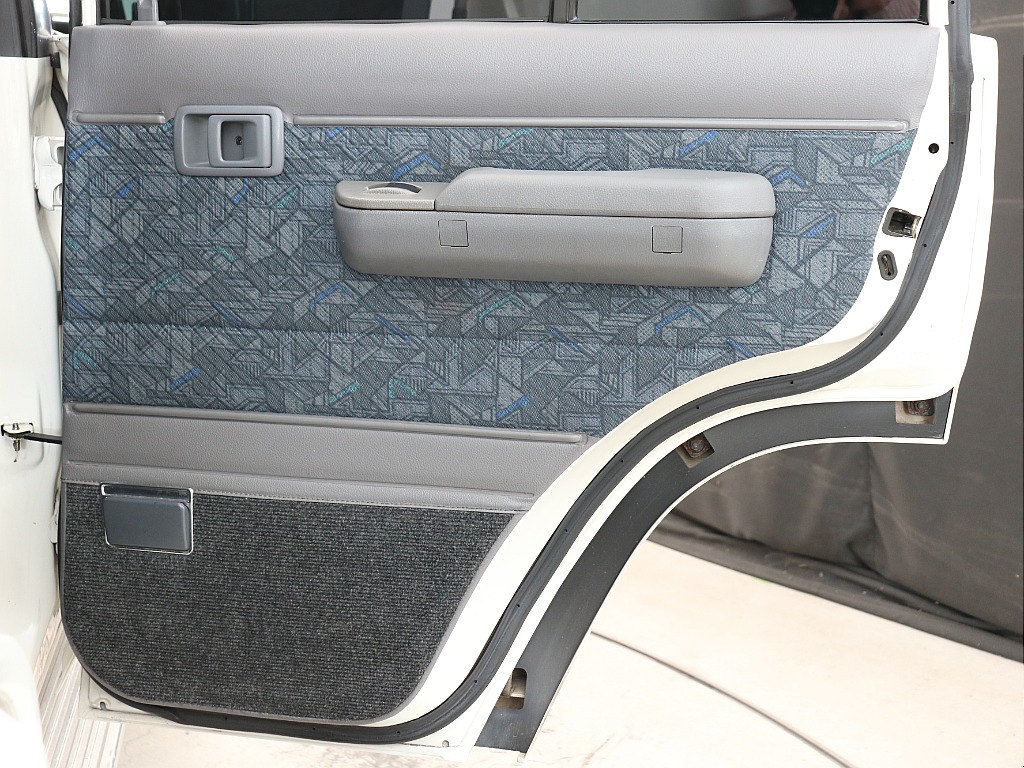 右後ろドアリム！