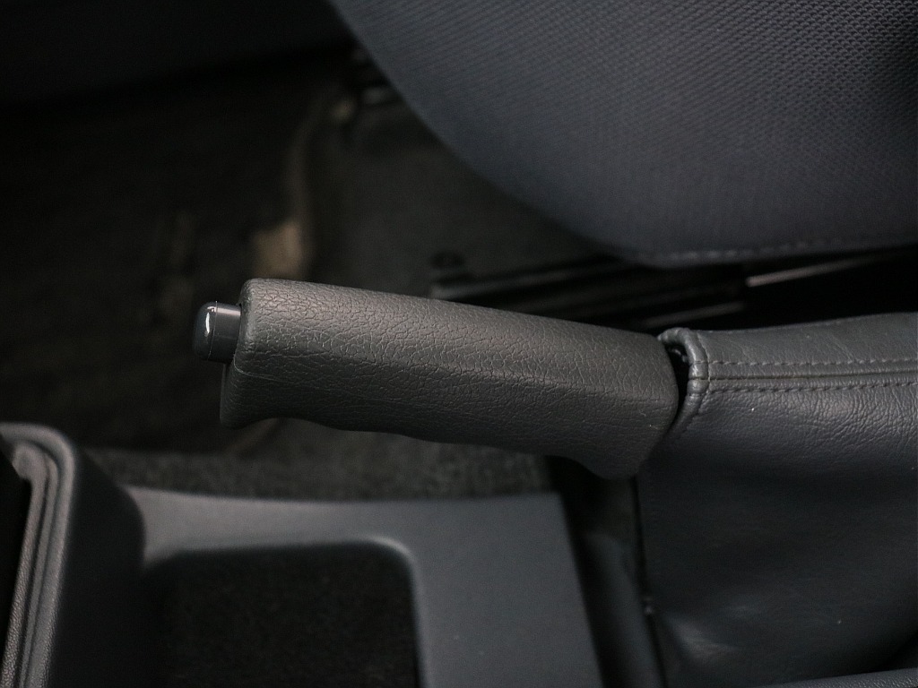 サイドブレーキ！