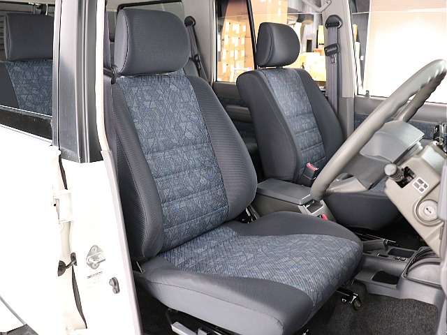 運転席もコンディション良好！