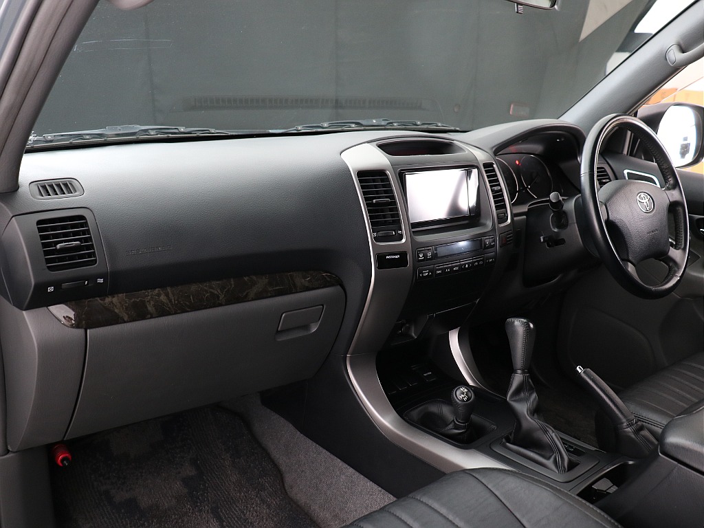 トヨタ ランドクルーザープラド(56枚目)