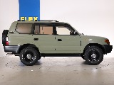 各部マットブラックがアクセント！ノーマル車高で乗り降りも安心！