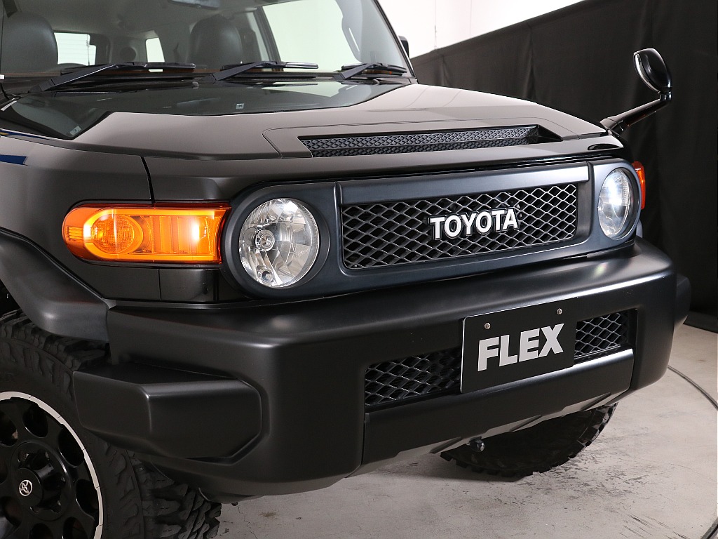 FJクルーザー特有のフロントフェイス！