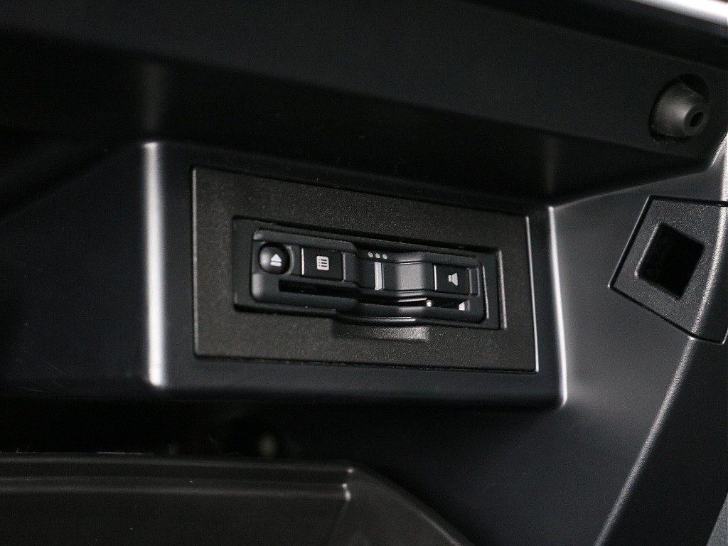 ETC車載器も搭載済み！