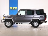 現代の車両にはない角ばったボディーライン！