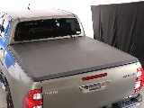 あると安心なトノカバー！浸水を防げて洗車道具なんかも入れっぱなしで大丈夫です！