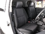 運転席もご覧のクオリティー！