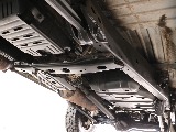 下廻りもご覧の状態です！ラダーフレームも健在です！