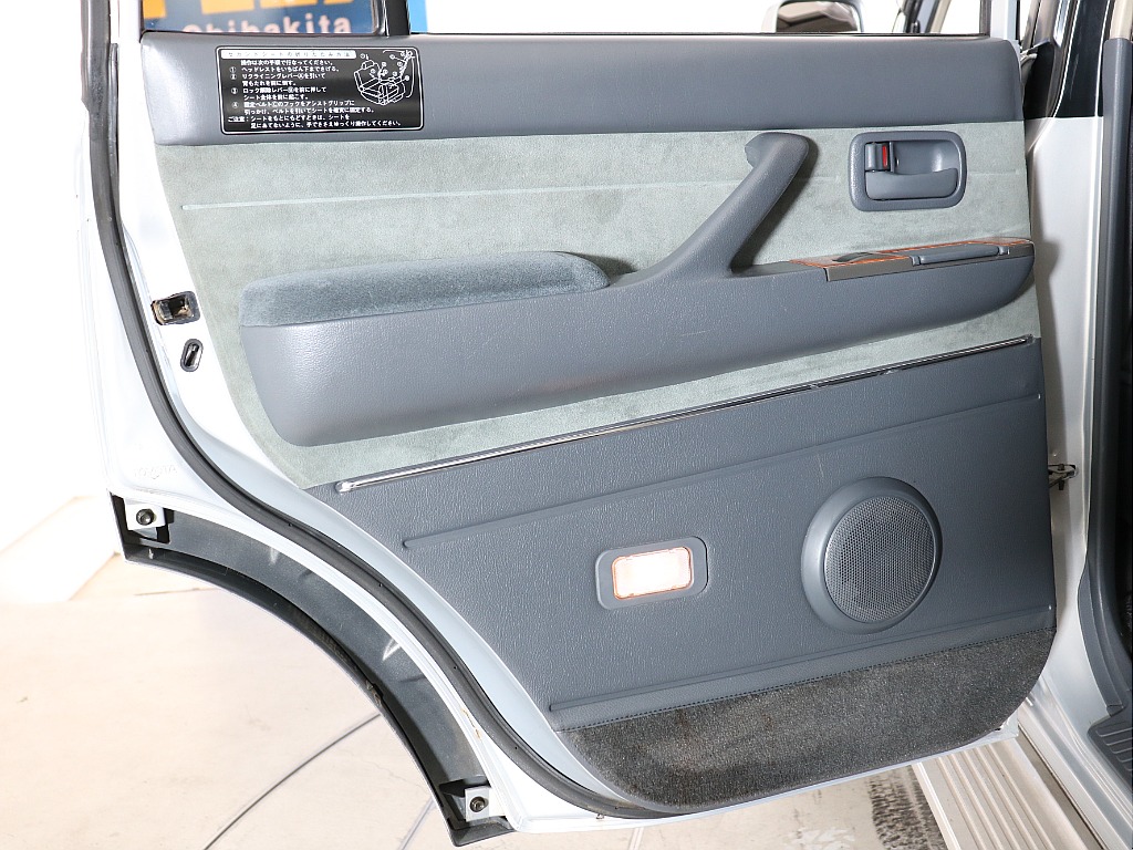 トヨタ ランドクルーザー80(49枚目)