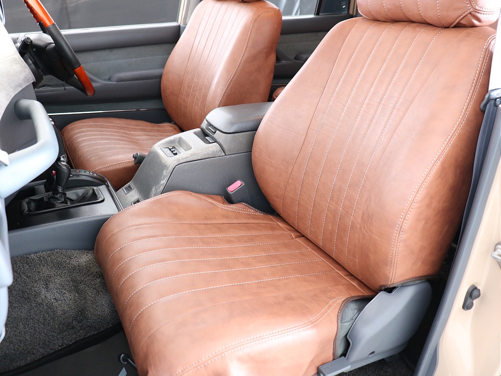 助手席シート！