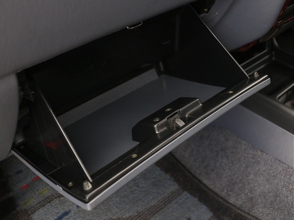 グローブボックス！