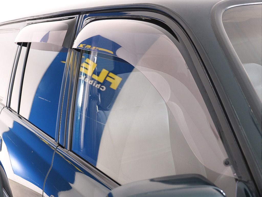 サイドバイザー！