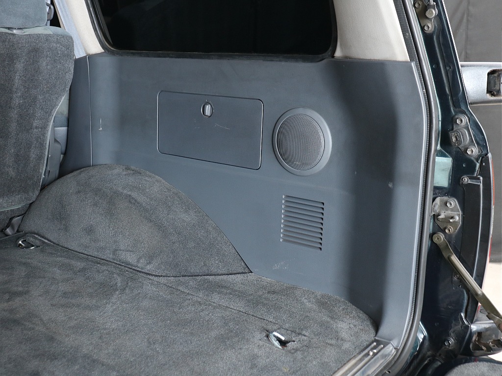 ラゲッジスペース右！