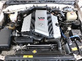 V8・4700ccの2UZエンジン!パワーと静寂性に定評があります!