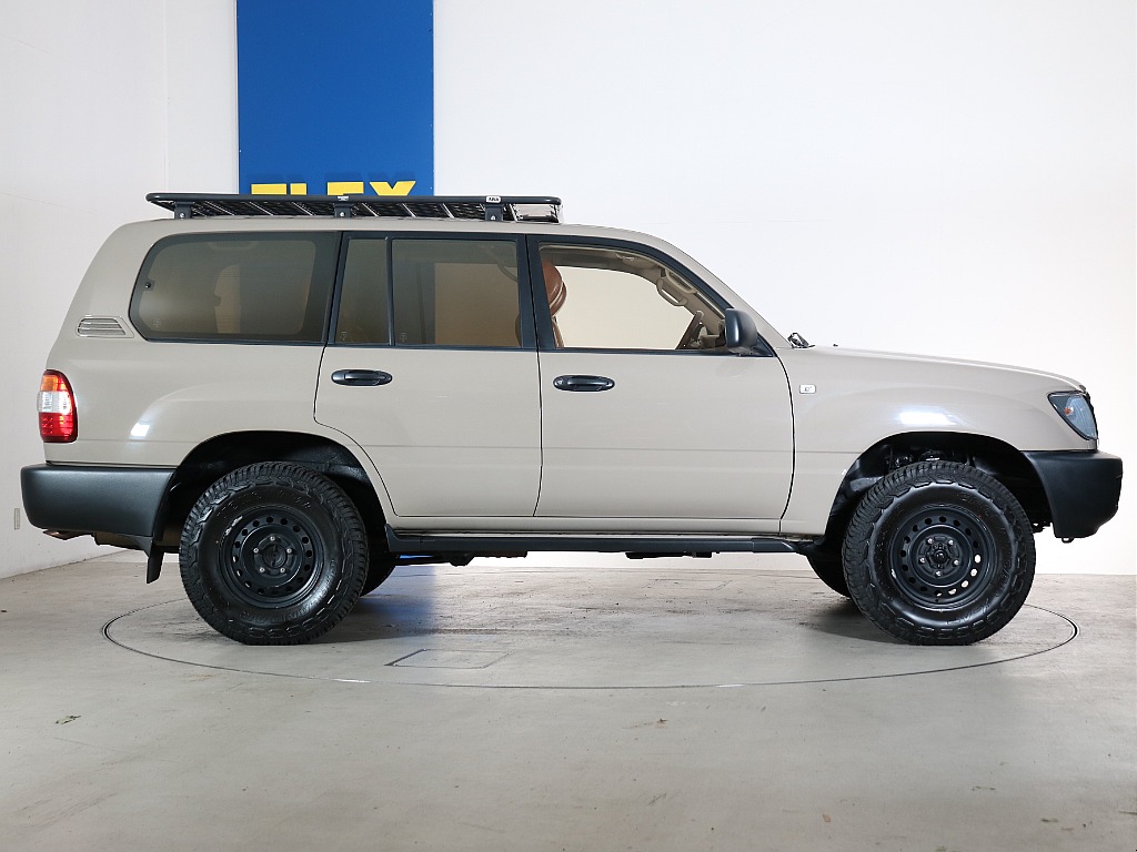 外装に目立った傷や汚れなどは見受けられません！