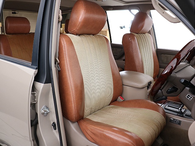 シートカバー装着済み!大事に扱われていたことが伺えます♪