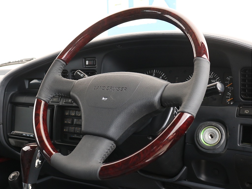 ウッドコンビステアリング！