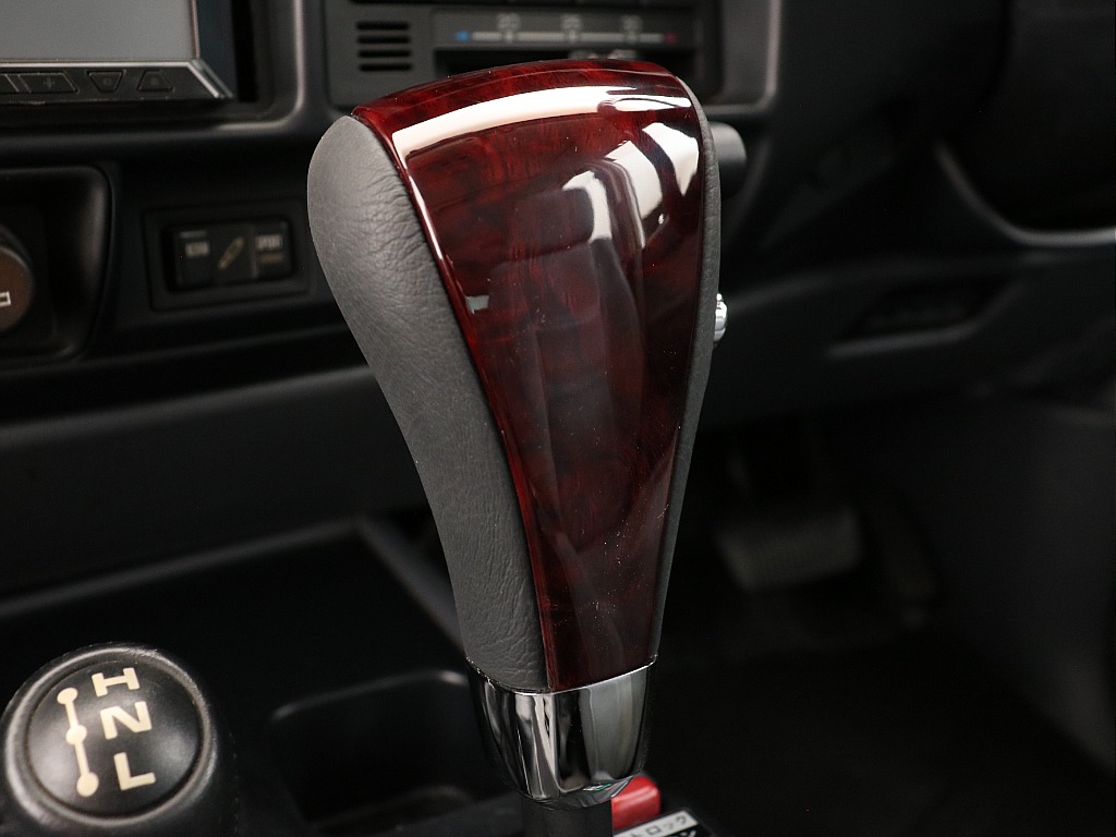 ウッドシフトノブ！