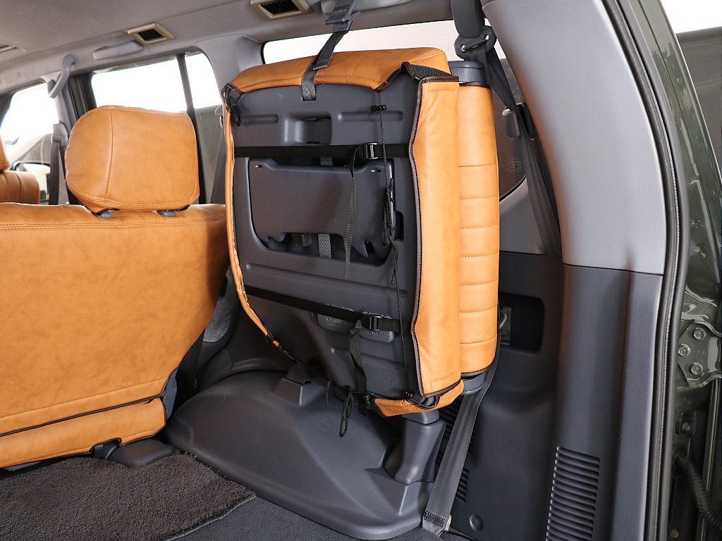 ラゲッジスペース右！