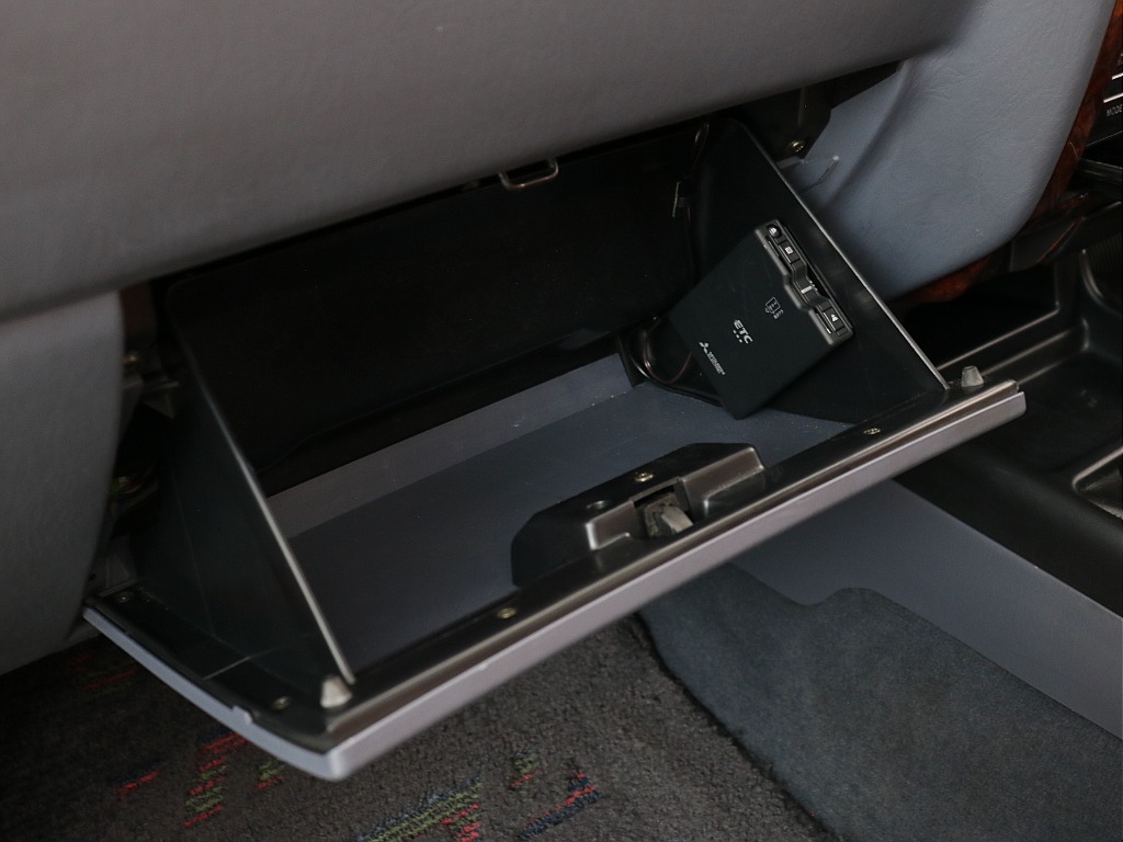 グローブボックス！