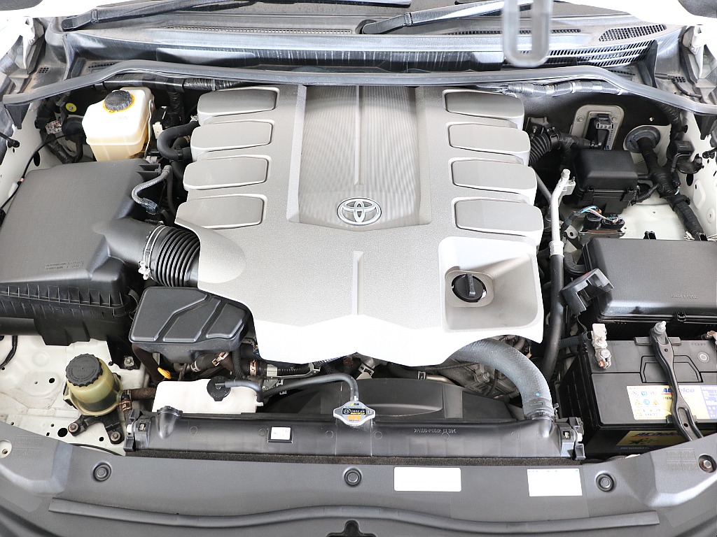 4600ccのV8エンジン！ランクル最後のV8エンジンを感じましょう！