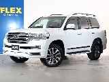 ランクル200の後期型！パールホワイトカラーにて入庫致しました♪