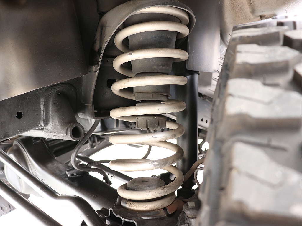 約2インチUPの足回り！