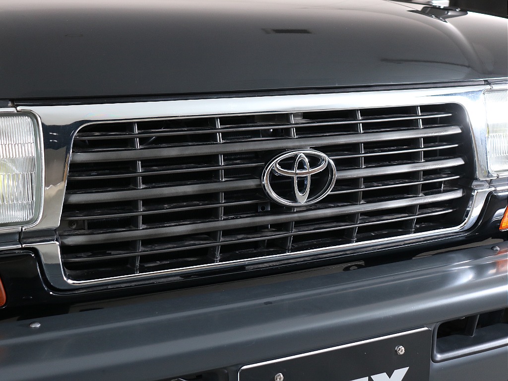 トヨタ ランドクルーザー80(24枚目)