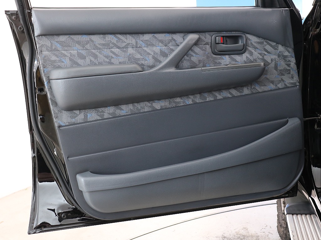 トヨタ ランドクルーザー80(48枚目)