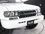 新品スモーク灯火類で引き締まった印象に！