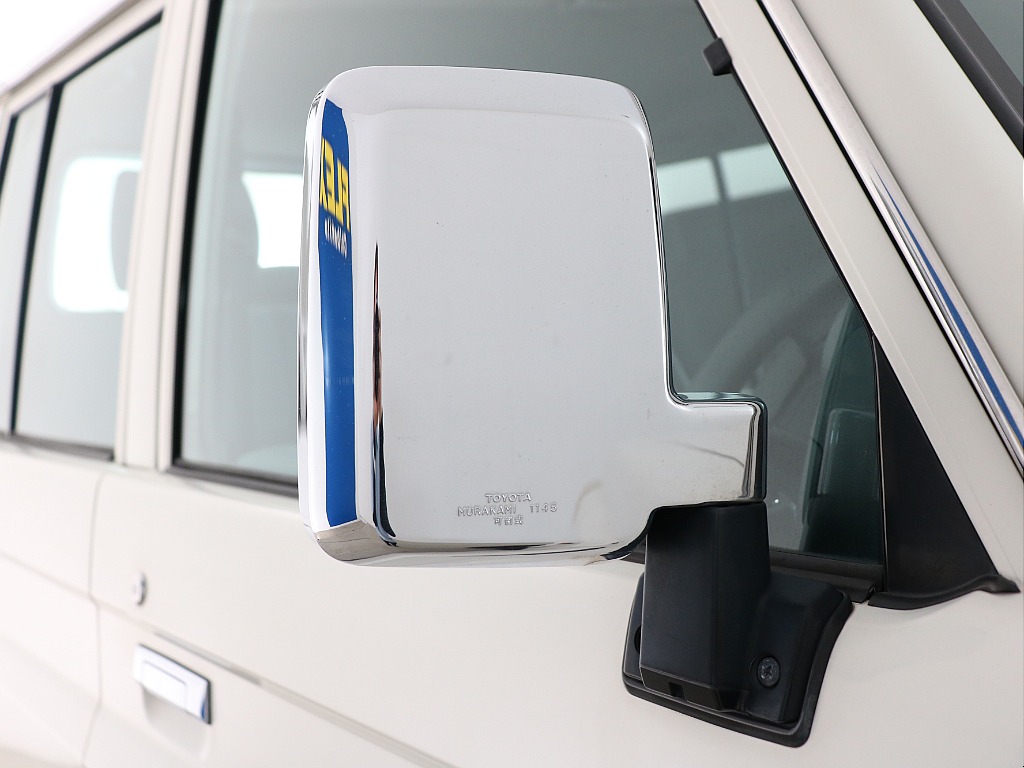 トヨタ ランドクルーザー70ピックアップ(29枚目)