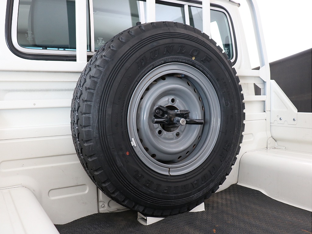 トヨタ ランドクルーザー70ピックアップ(37枚目)