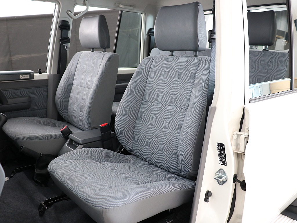 トヨタ ランドクルーザー70ピックアップ(40枚目)