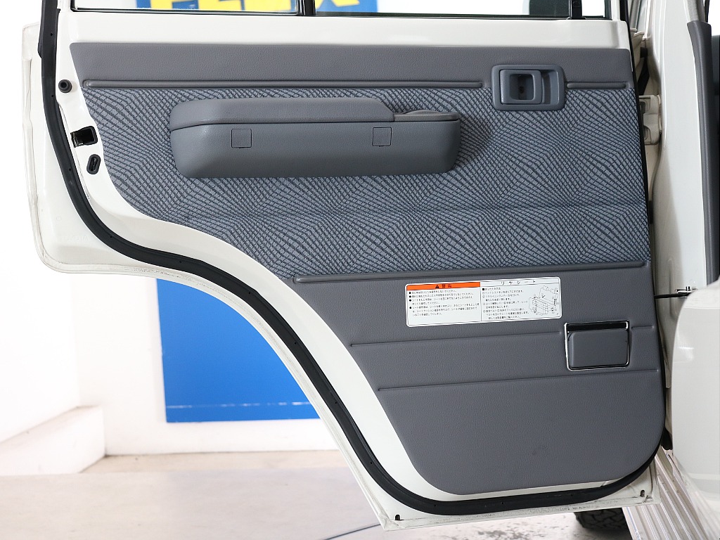 トヨタ ランドクルーザー70ピックアップ(48枚目)