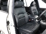 シートベンチレーションで夏・冬快適にお乗りいただくこと可能です！