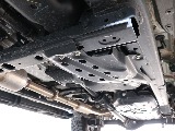 下回りはご覧の通り！堅牢なラダーフレームは健在！