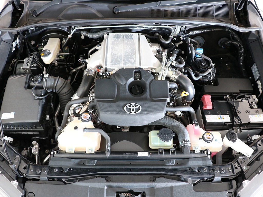 2400㏄のディーゼルターボエンジン搭載！