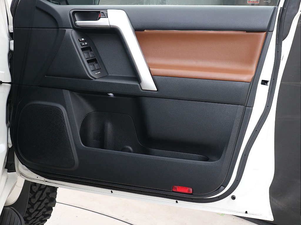 運転席ドアリム！