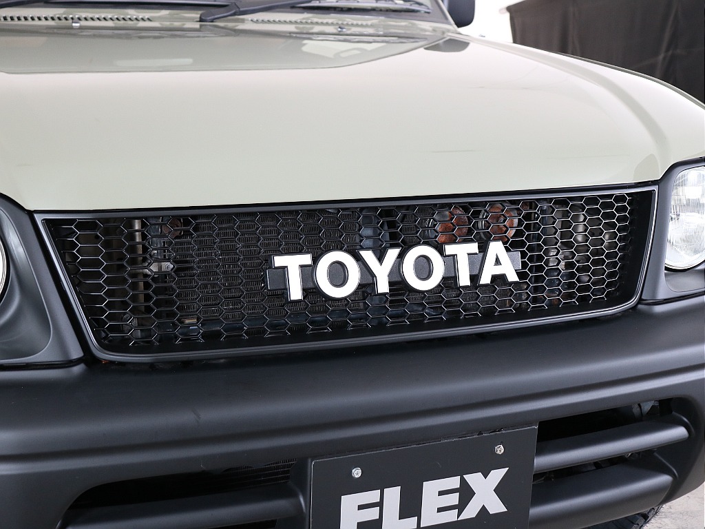 横文字TOYOTAグリル！